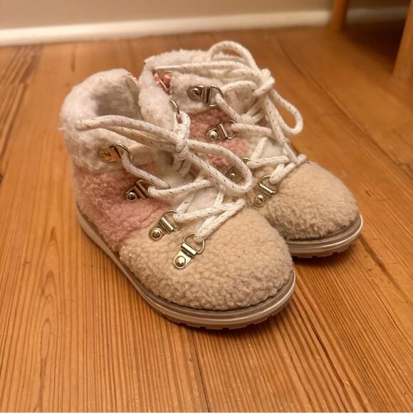 Cat & Jack Sherpa Reed Combat boots beige pink SIZE 7 - Picture 4 of 6